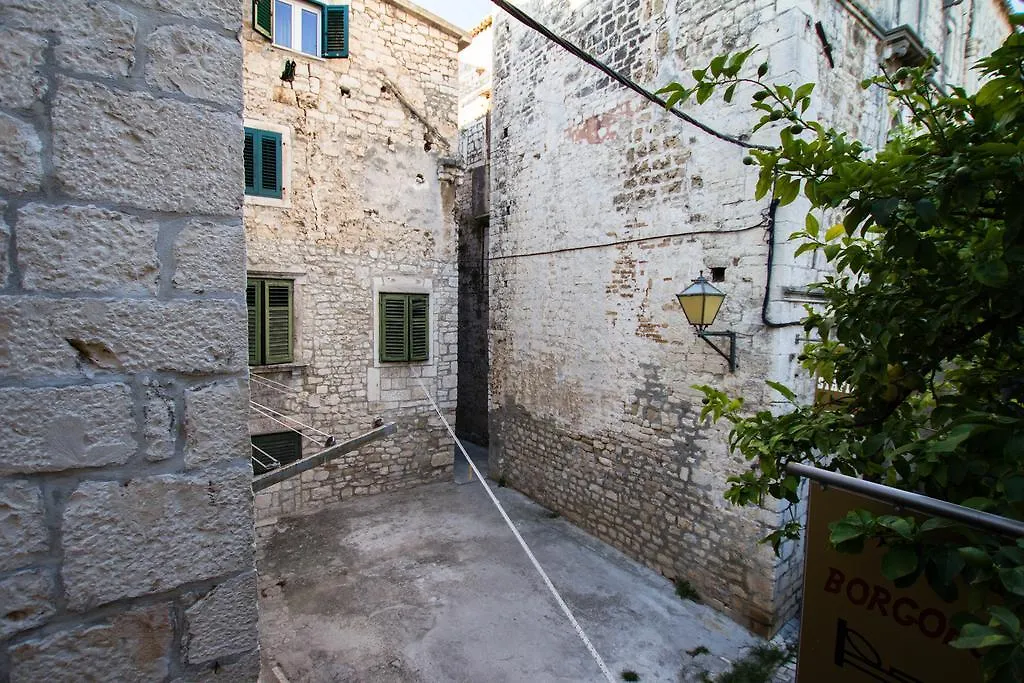 Apartment Toma Trogir