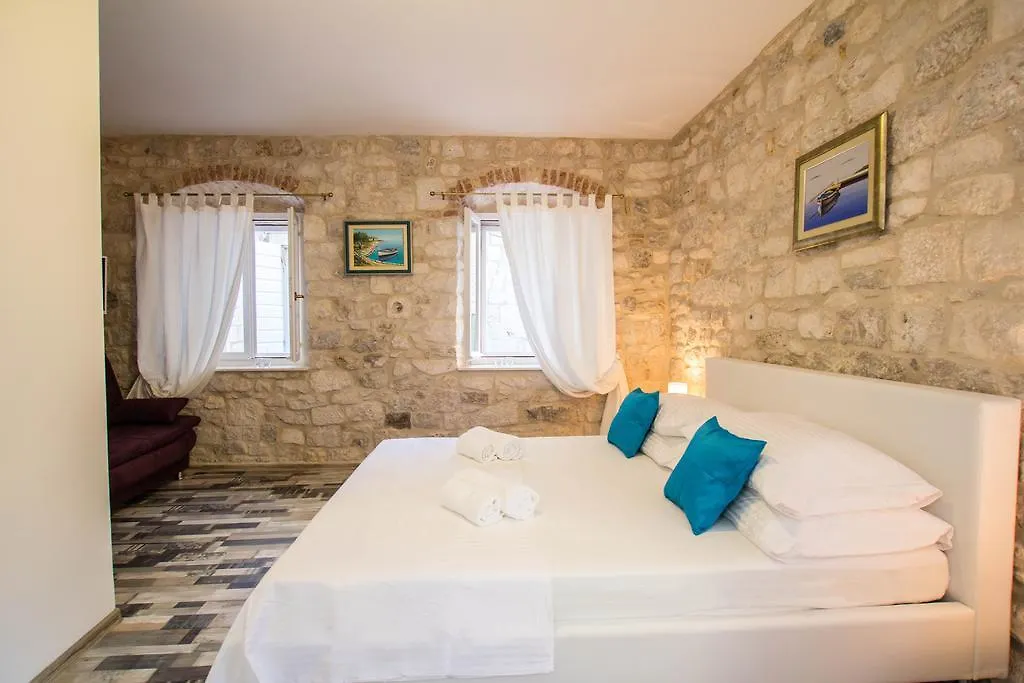 Apartment Toma Trogir