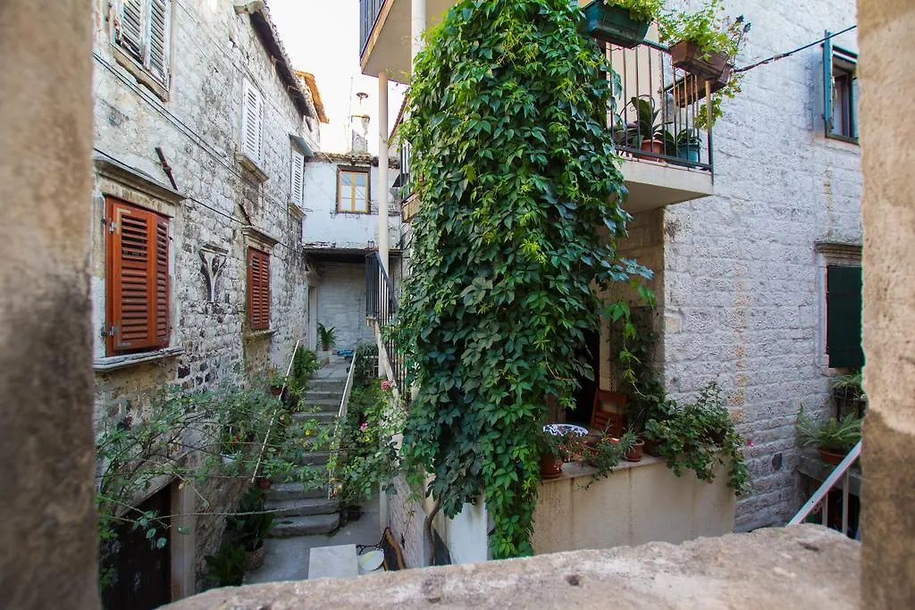 Apartment Toma Trogir