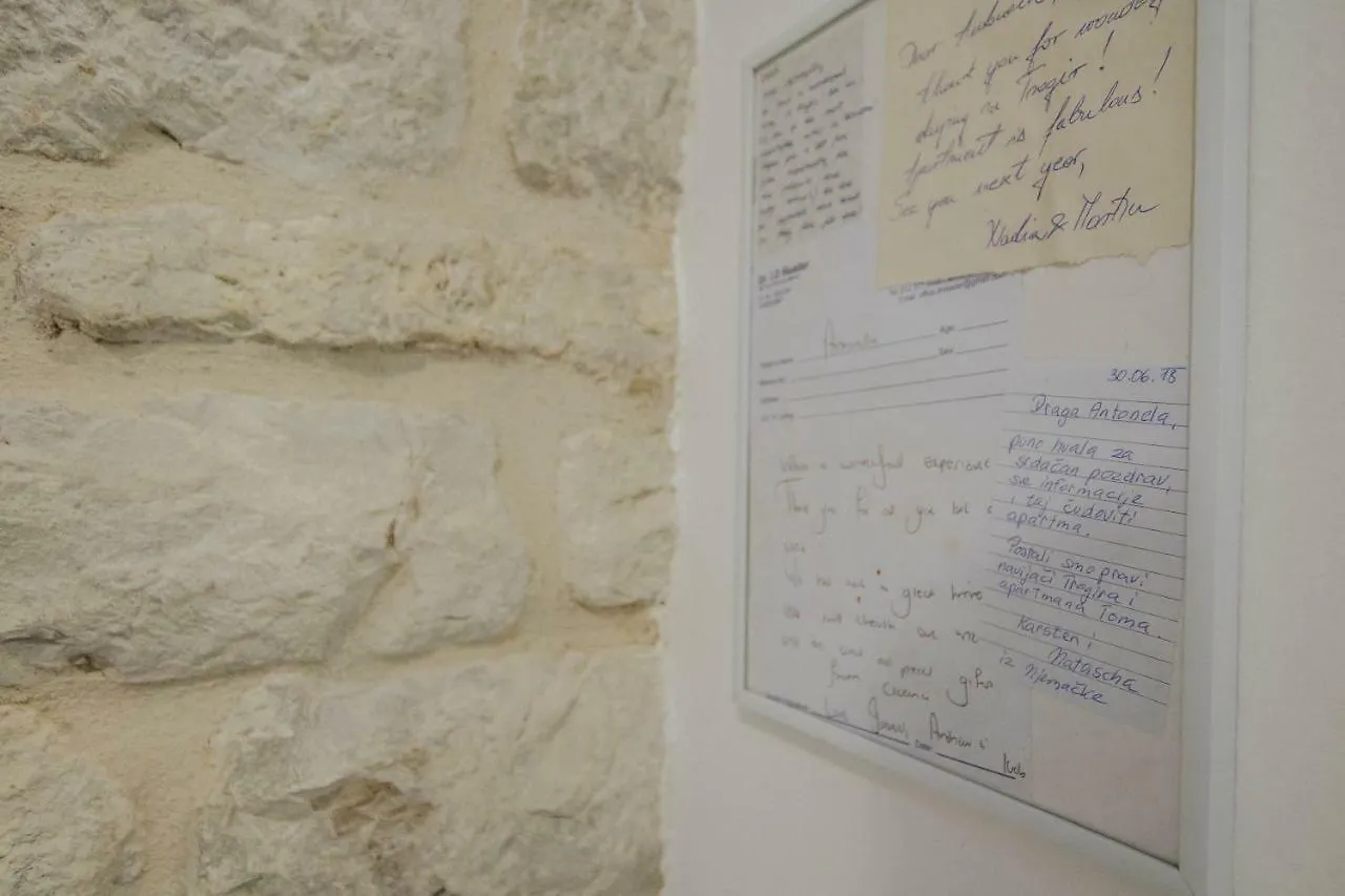 Apartment Toma Trogir 0*,