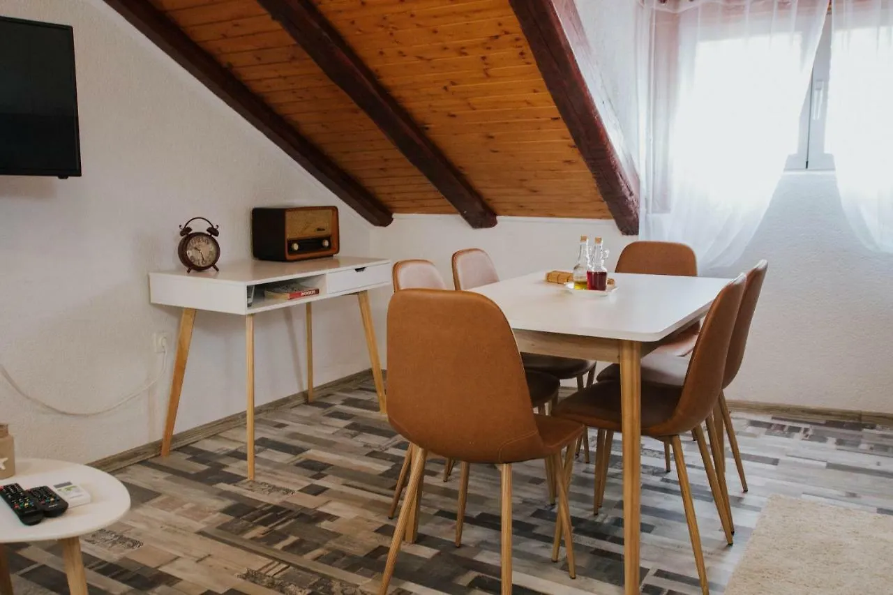 Apartment Toma Trogir 0*,  Croatia