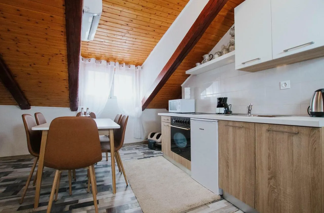 Apartment Toma Trogir 0*,