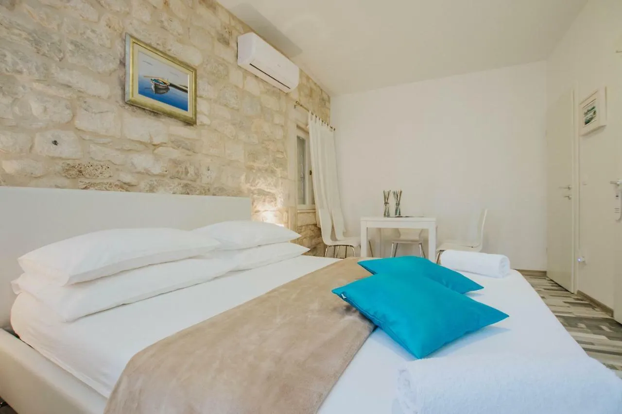 Apartment Toma Trogir