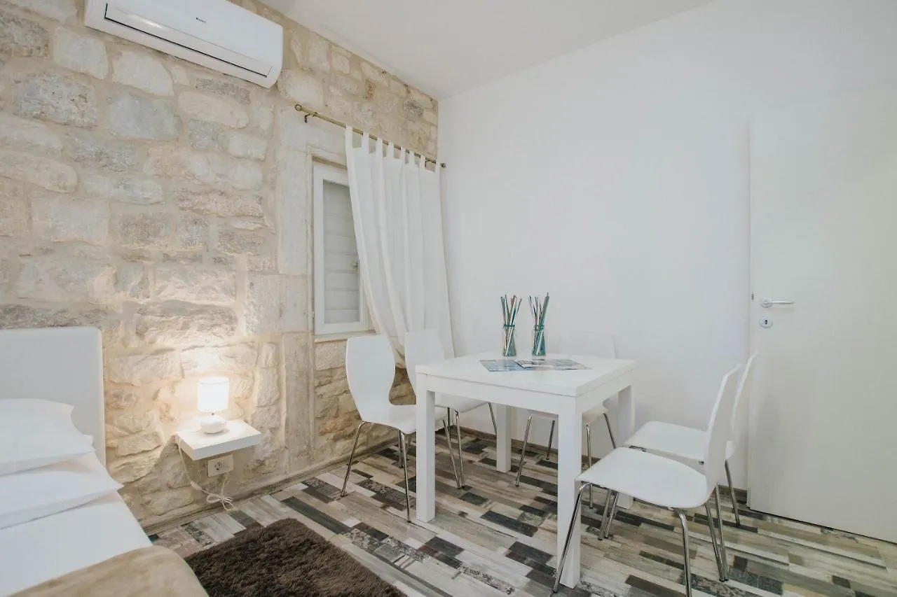Apartment Toma Trogir